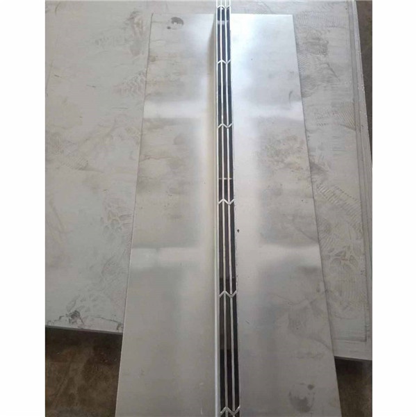 不锈钢板流水线和不锈钢沟