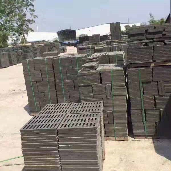 复合材料井盖和堆场