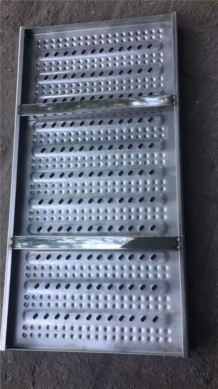 不锈钢板流水线和不锈钢沟